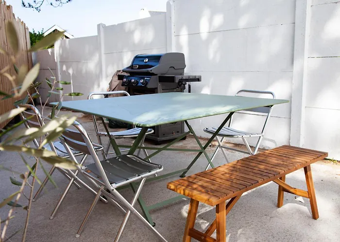 Avec Vue Mer, Acces A 2 Minutes A Pied