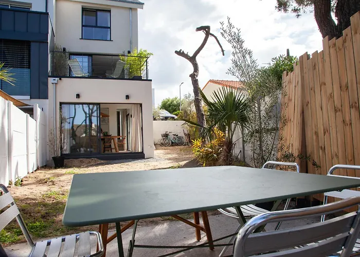 Avec Vue Mer, Acces A 2 Minutes A Pied * 포르니세